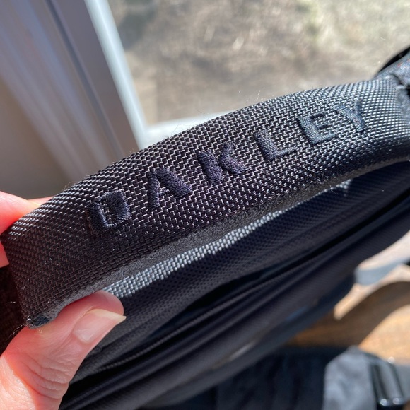 Oakley Backpack - Picture 11 of 13